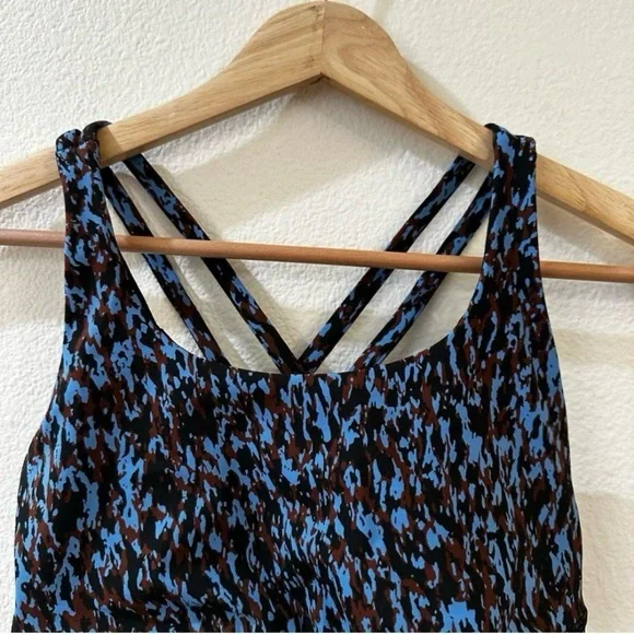 Lululemon Energy Bra Size 4 Leopard Camo Blue - Picture 3 of 6